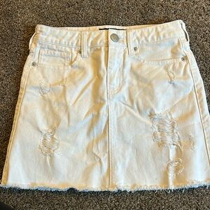 Aeropostale size 000 white mini denim skirt